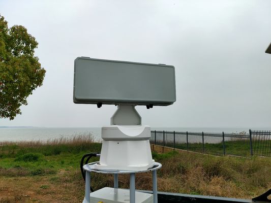 Système de détection de drones par radar à bande X, à l'état solide, entièrement cohérent et en phase